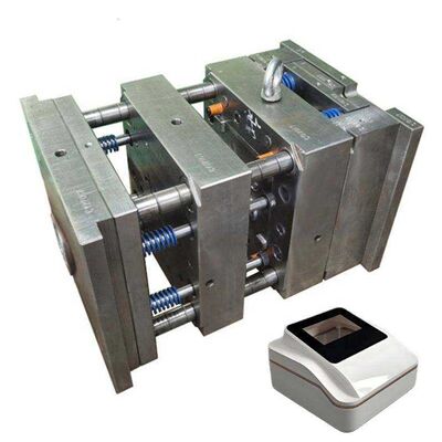 Hochpräzisions-Autoteile-Form Automobil-Stoßfänger-Spritzgussform Kundenspezifische Kunststoffform für Karosserieteile